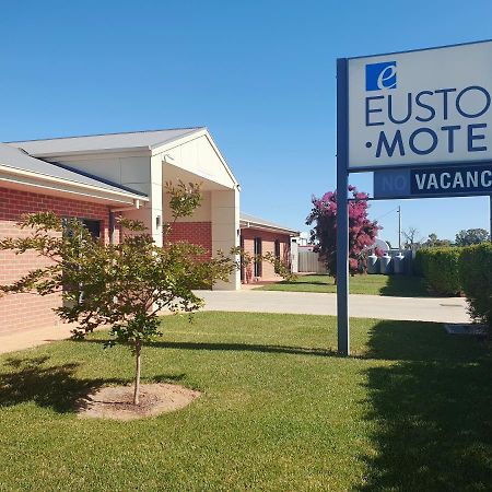 Euston Motel Extérieur photo